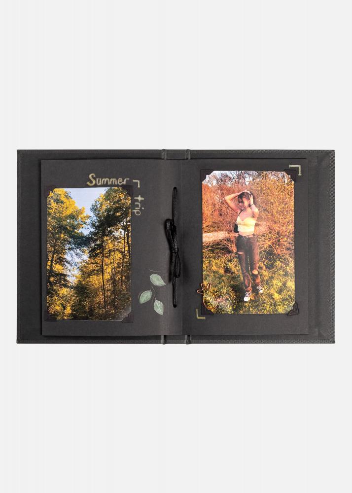 Walther Pac Mini Fotoalbum Schwarz - 13,5x18,5 cm (12 schwarze Seiten / 6 Blatt)