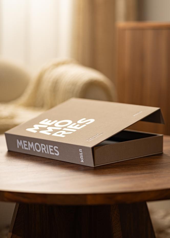 KAILA KAILA MEMORIES Grey/White - Coffee Table Photo Album (60 Schwarze Seiten)