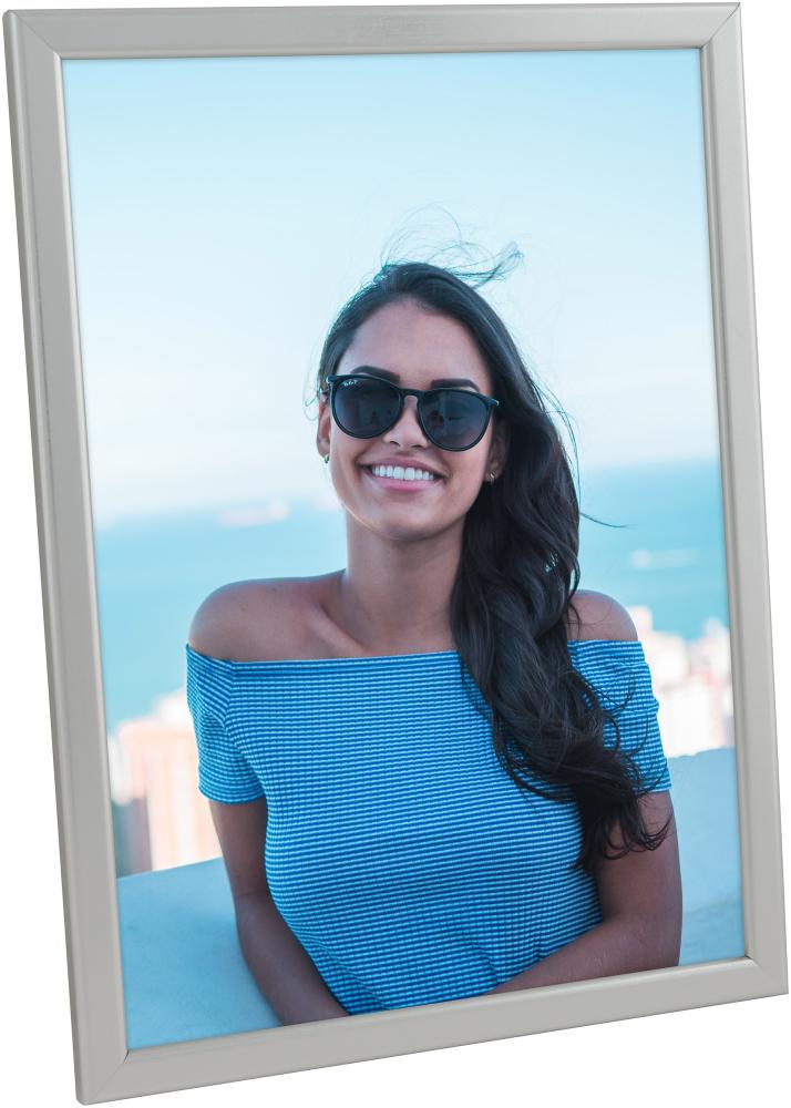 HHC Distribution Rahmen Slim Matt Antireflexglas Silber 18x24 cm