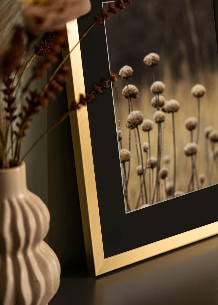Ram med passepartou Rahmen Selection Gold 70x100 cm - Passepartout Schwarz 62x93 cm
