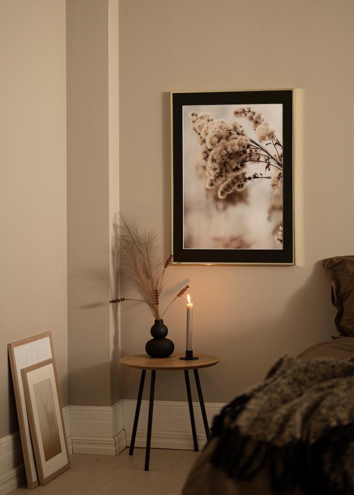 Ram med passepartou Rahmen Aluminium Gold glänzend 70x100 cm - Passepartout Schwarz 62x85 cm