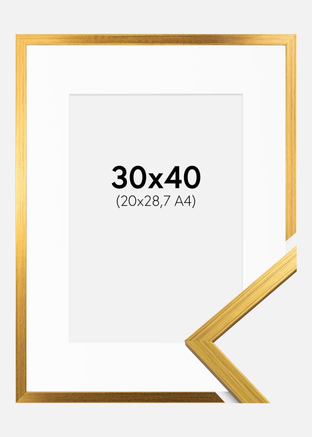Ram med passepartou Rahmen Edsbyn Gold 30x40 cm - Passepartout Weiß 21x29,7 cm (A4)
