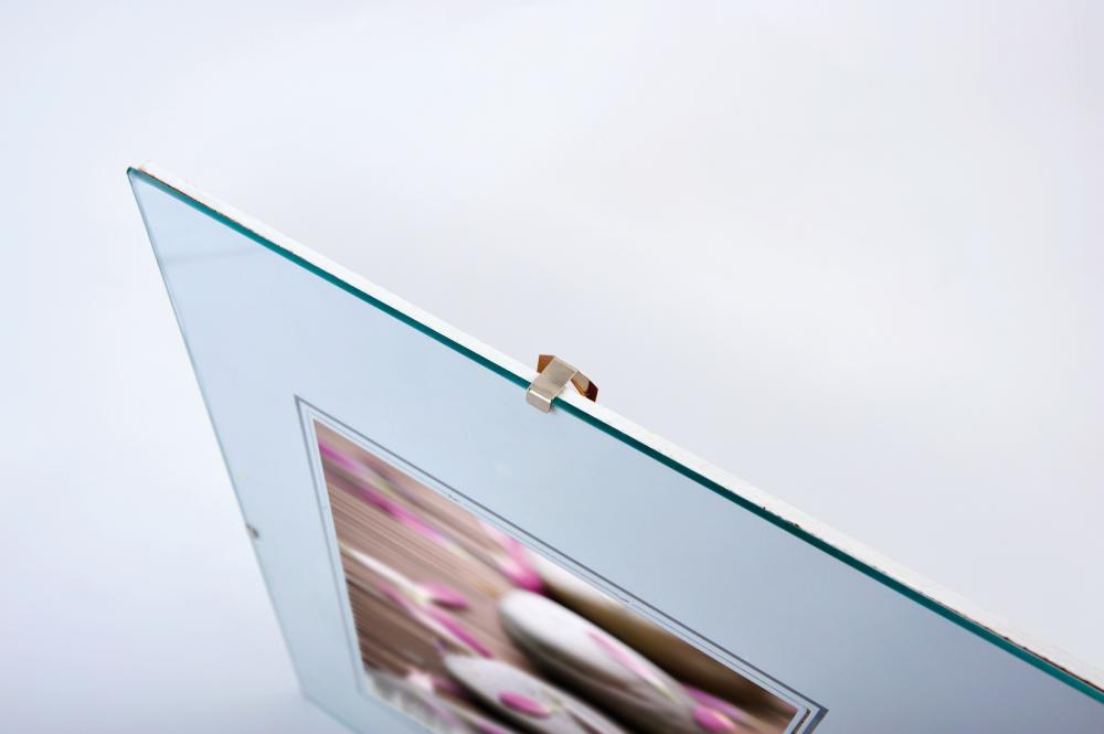 Innova Editions Cliprahmen 50x75 cm