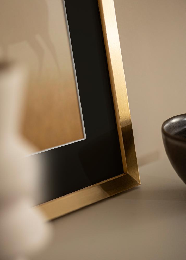 Ram med passepartou Rahmen Selection Gold 70x100 cm - Passepartout Schwarz 62x93 cm