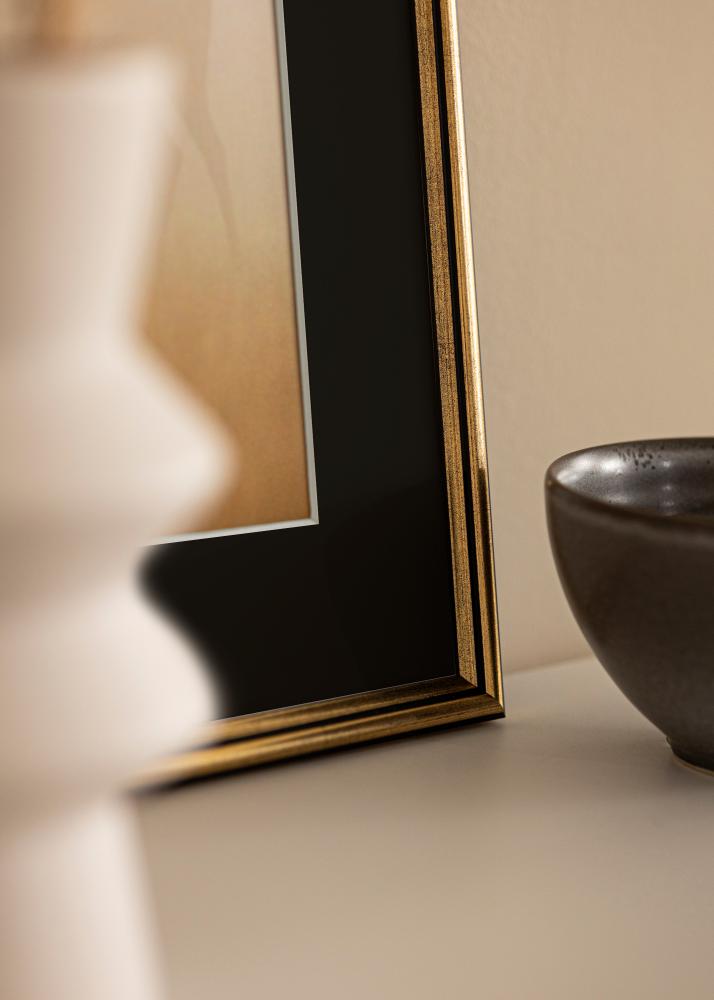 Ram med passepartou Rahmen Horndal Gold 24x30 cm - Passepartout Schwarz 18x24 cm