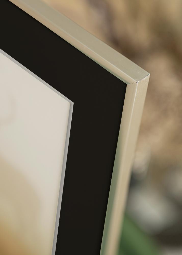 Ram med passepartou Rahmen New Lifestyle Silber 70x100 cm - Passepartout Schwarz 24x36 inches