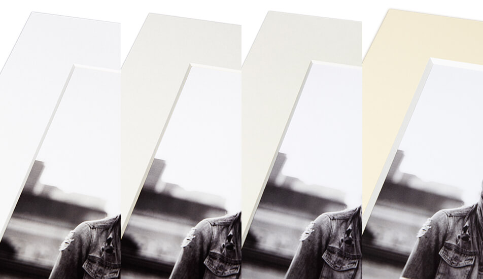 Fyra olika nyanser för vita passepartouter